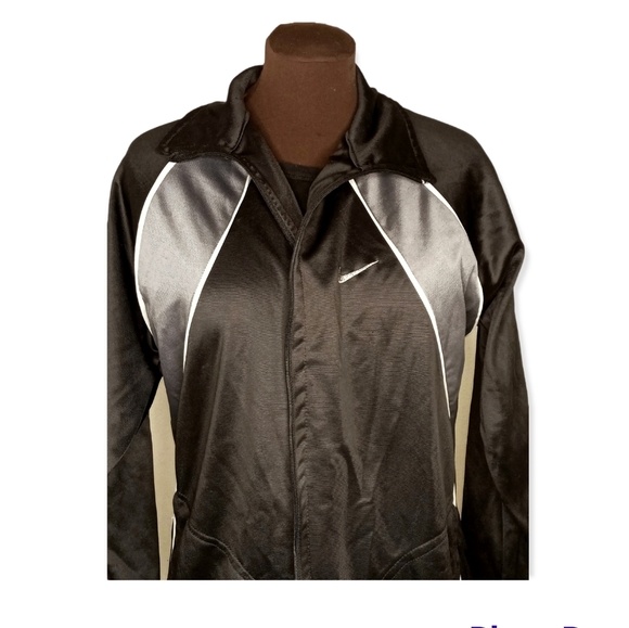 Nike vintage zip up jacket with  guitar strings  on side with logo  black satin. - Picture 2 of 11